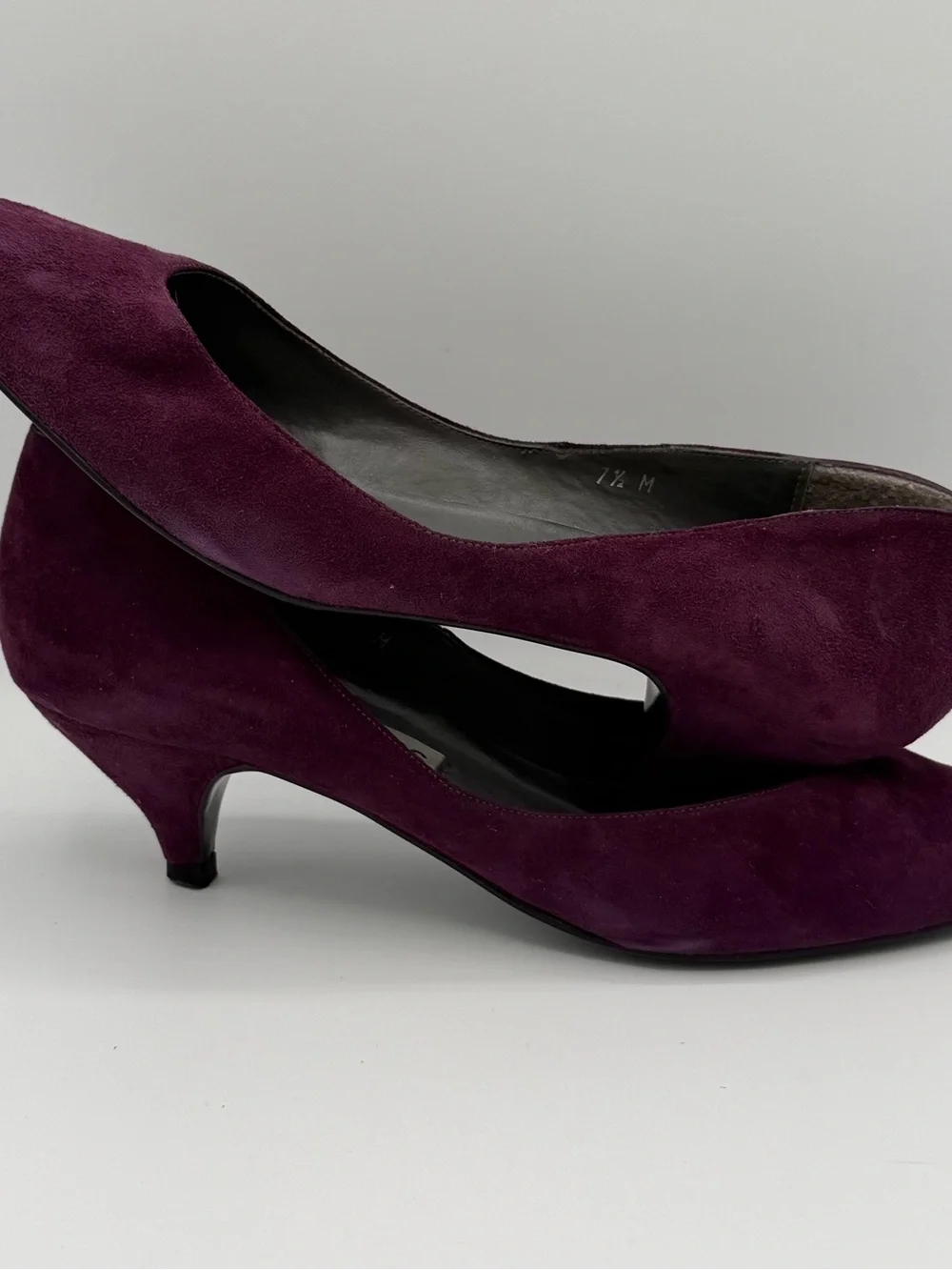 Vintage Buskens Purple Suede Pointed Toe Heels Pumps Made in Spain Size 7.5